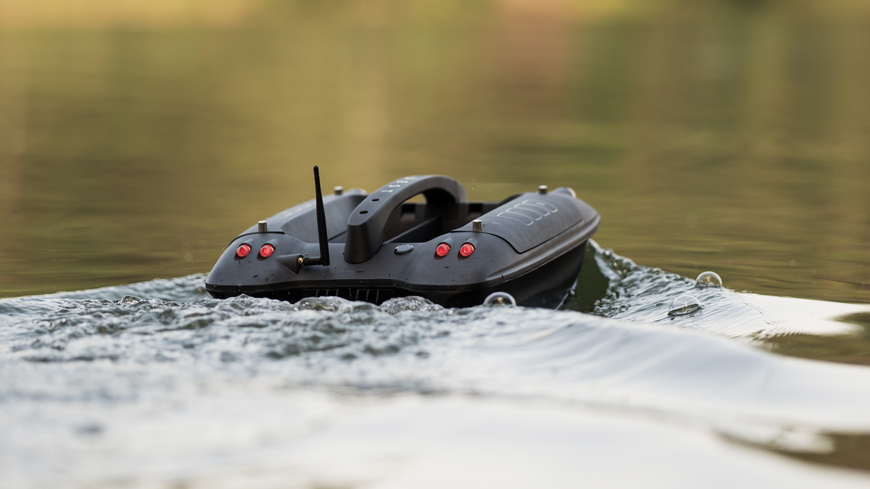 IS THIS THE WORLD'S EASIEST-TO-USE BAIT BOAT?