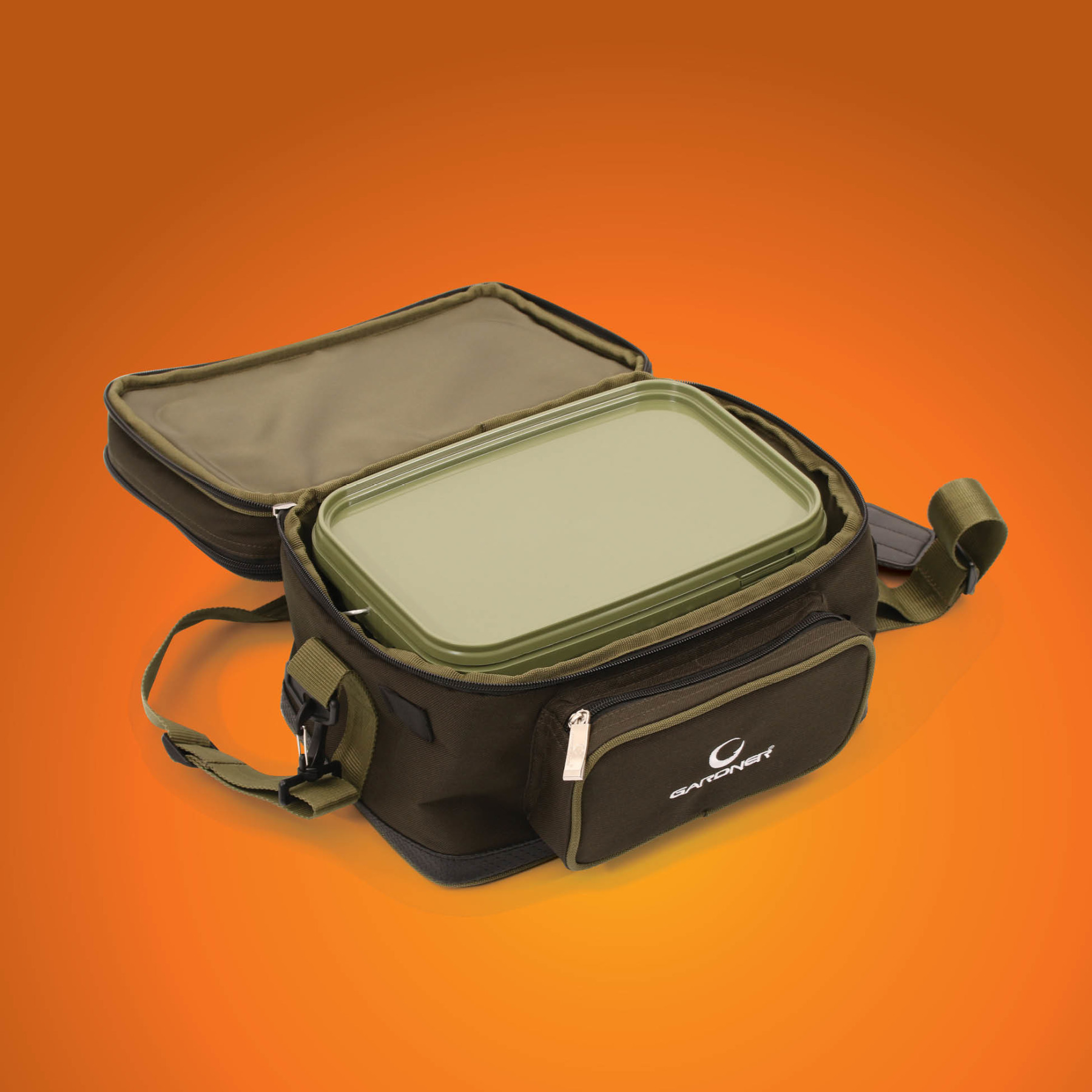 Inside you’ll discover Gardner have treated buyers to a 5lt camo bucket