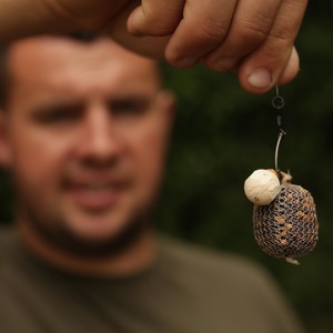 If you are worried about the weed affecting your presentation, hook on a small PVA bag