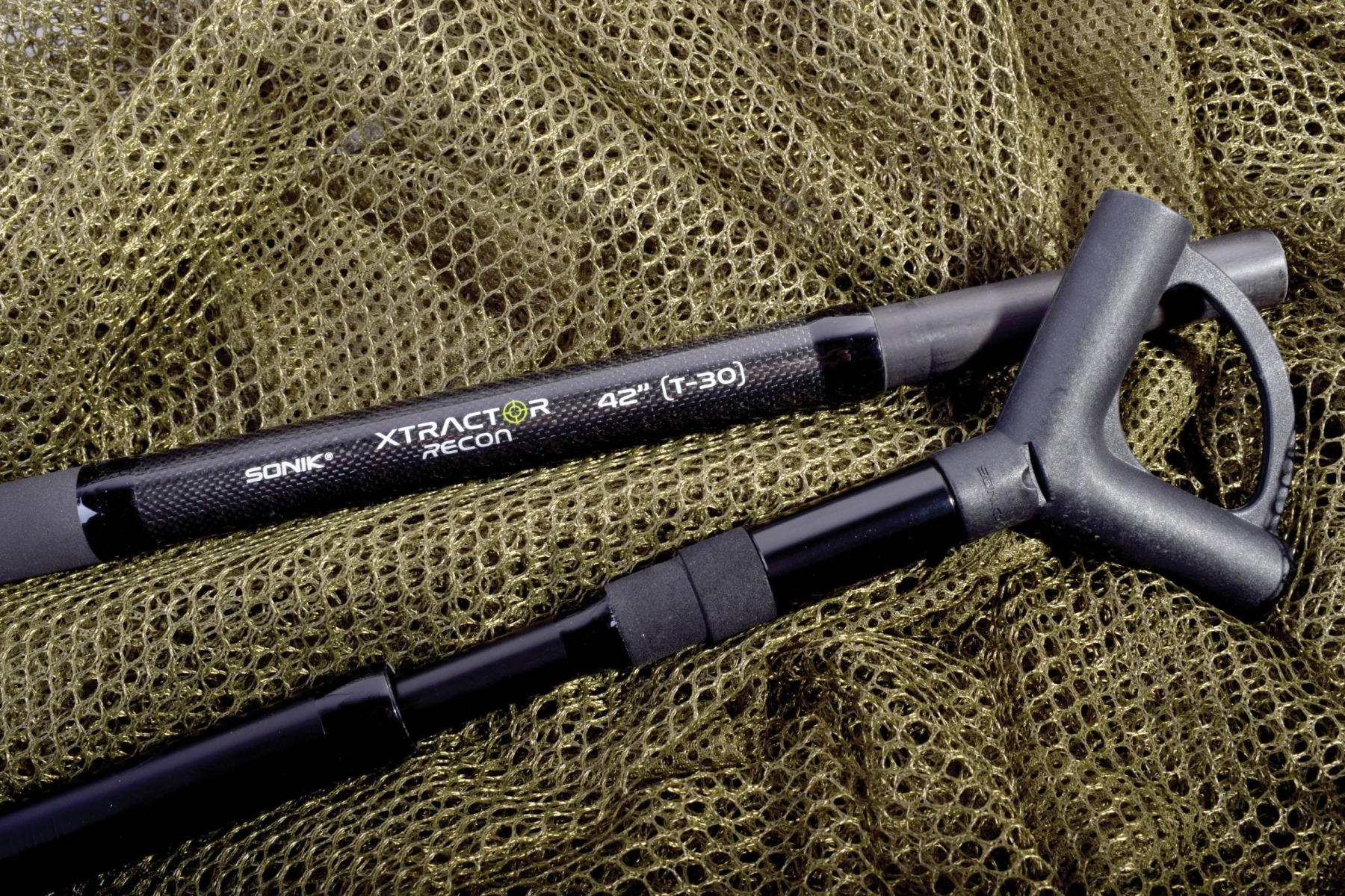 NEW Sonik Xtractor Fishing Kit Combos incl 2 rods 2 reels and 2pcs landing net 
