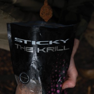 2. First things first, the lead is dropped into Krill Powder to dry off any excess moisture. 