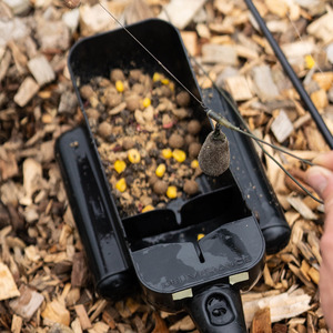 Nash Tackle Bushwhacker 15m Baiting Pole System